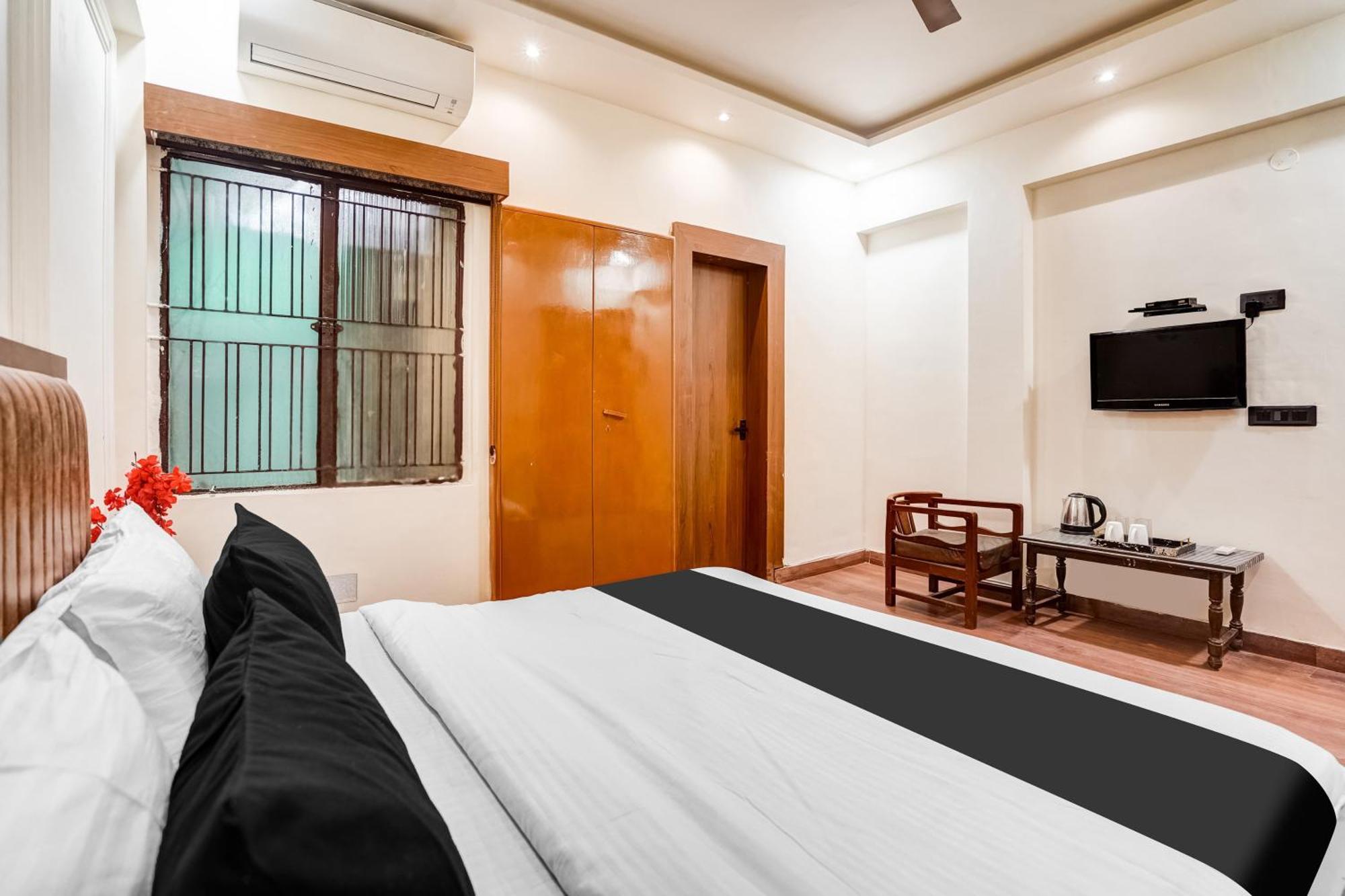 Super Collection O Ratan Lal Nagar Hotel Kanpur Exterior photo