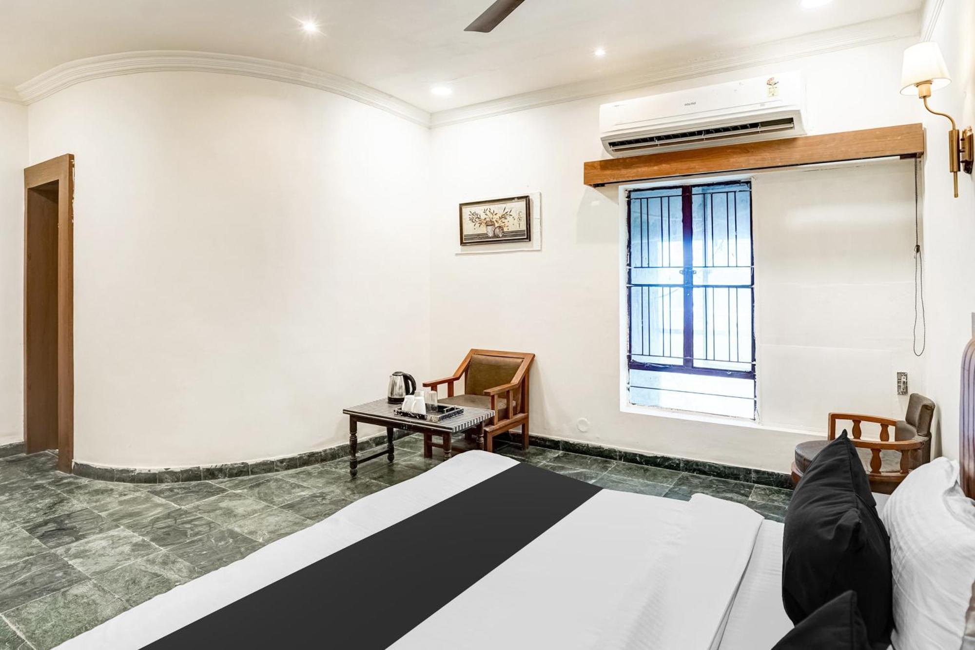 Super Collection O Ratan Lal Nagar Hotel Kanpur Exterior photo