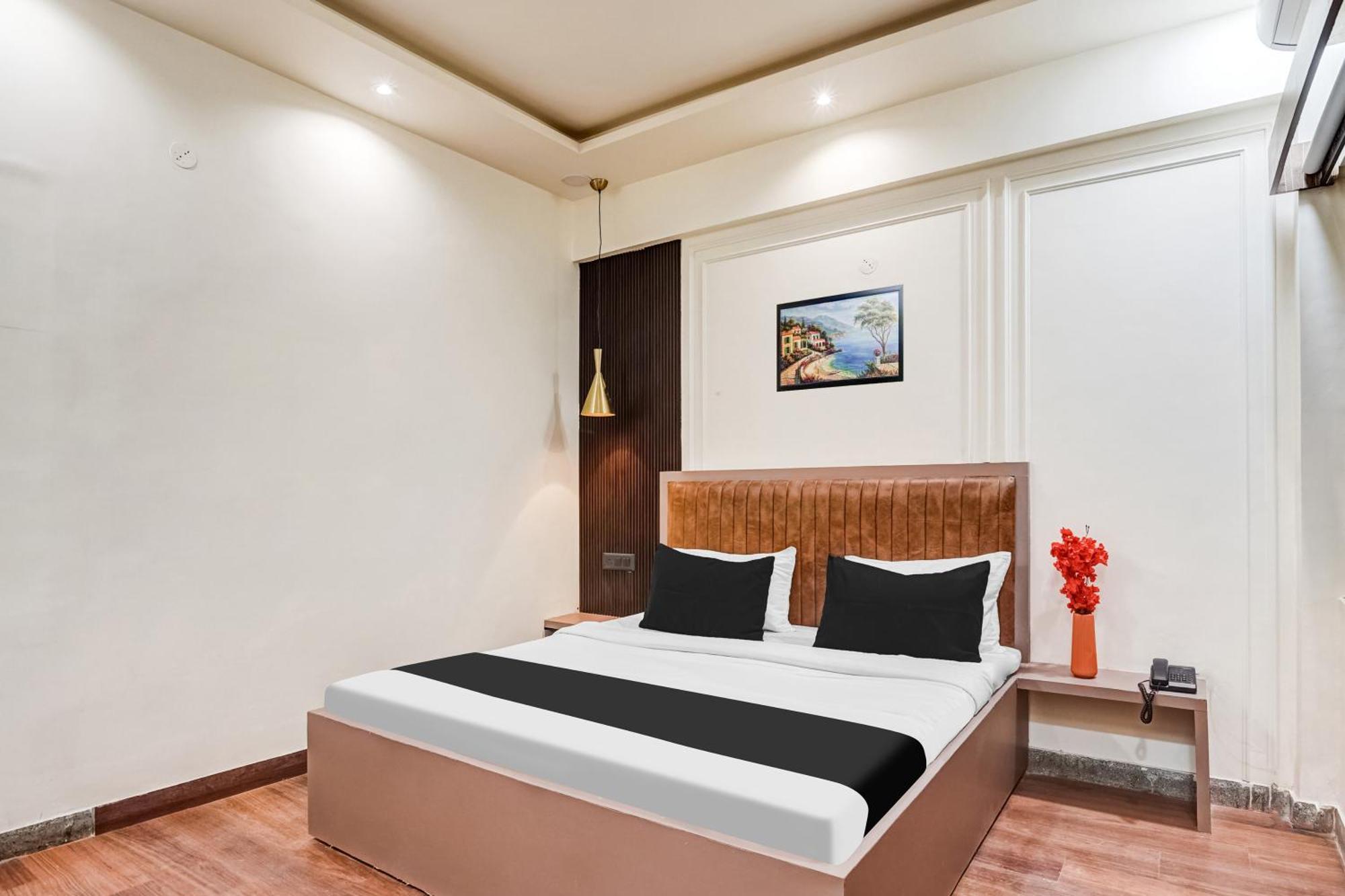 Super Collection O Ratan Lal Nagar Hotel Kanpur Exterior photo